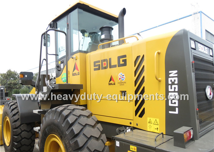 Capcity SDLG를 적재하는 5T는 장전기 LG953N 162kw Weichai Deutz 엔진 3m3 물통을 선회합니다